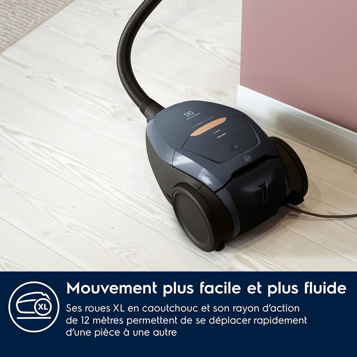 Electrolux Pure D8, controles remotos, aspiradora de trineo con bolsa, ultrasilenciosa, 57 dB, potencia automática inteligente, asa con controles y pantalla LED, PD82-8DB, azul denim