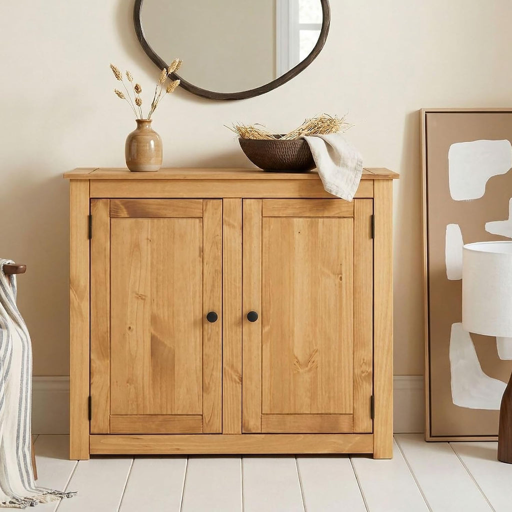 Cómoda CARO-Möbel Cancun, dos puertas, pino natural, madera maciza de pino, tiradores de metal, veteado de madera natural, cómoda para recibidor, armario de madera, mueble de comedor