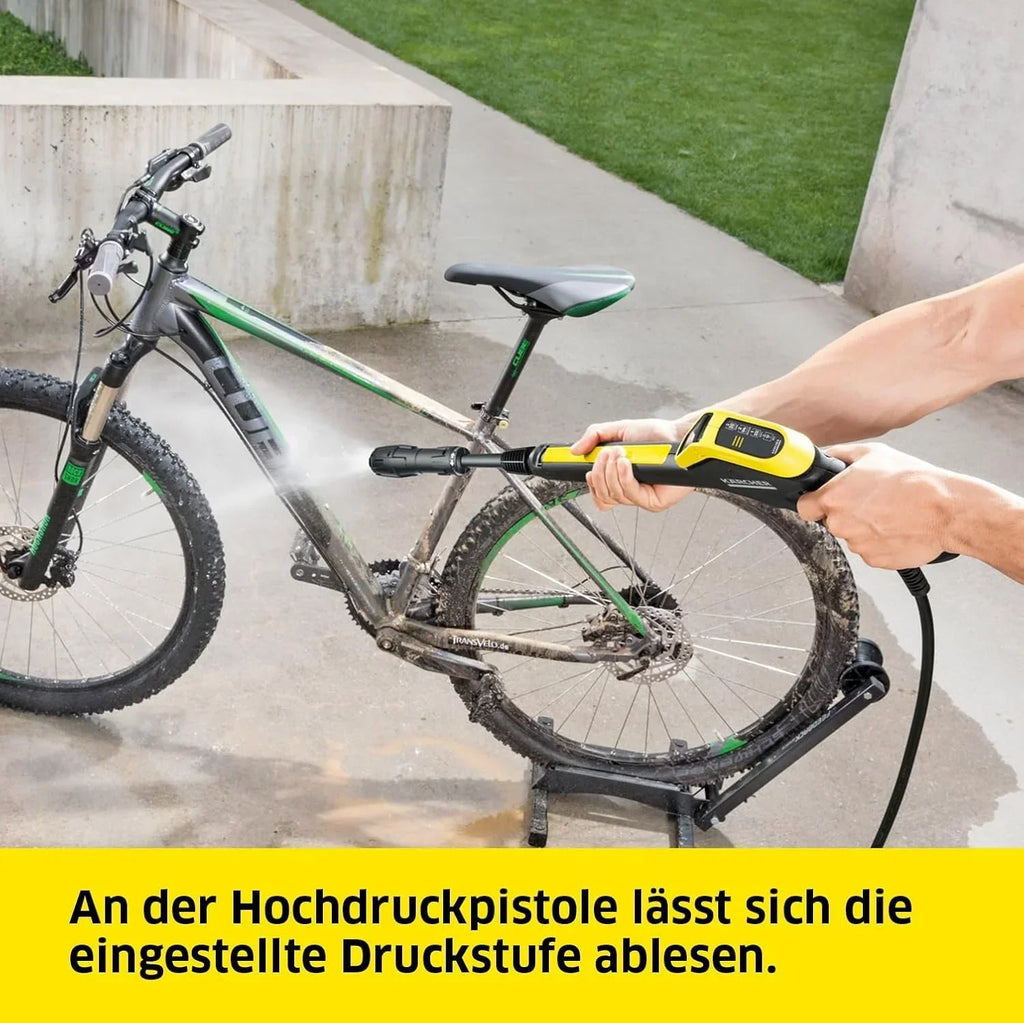 Limpiadora de alta presión Kärcher K 4 Power Control: asistencia inteligente mediante la aplicación y la solución adecuada para la suciedad más resistente.