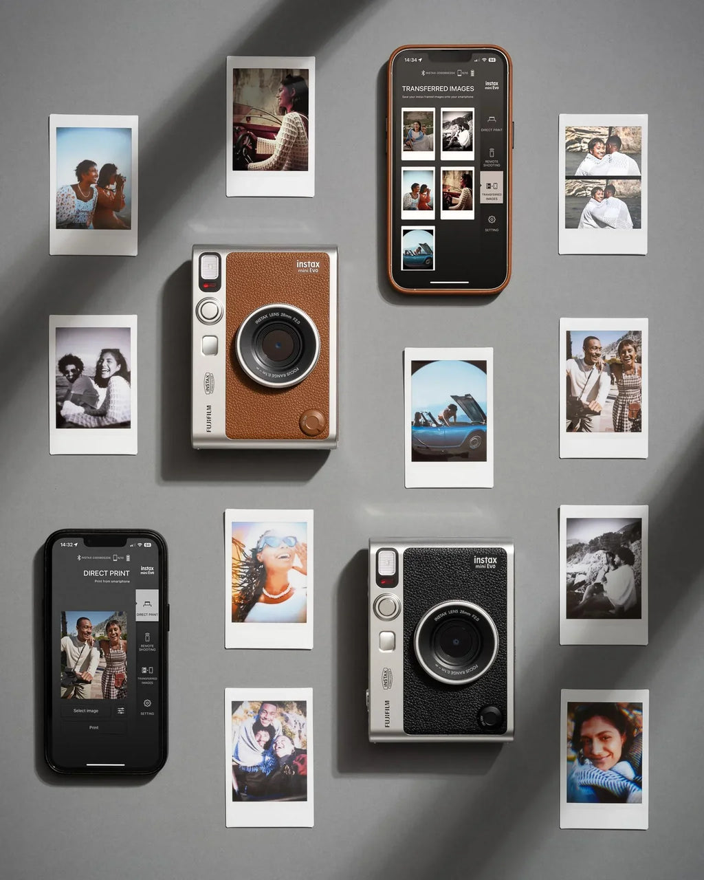 Cámara instantánea híbrida INSTAX Mini EVO negra con pantalla LCD, carga USB-C y múltiples efectos de lente