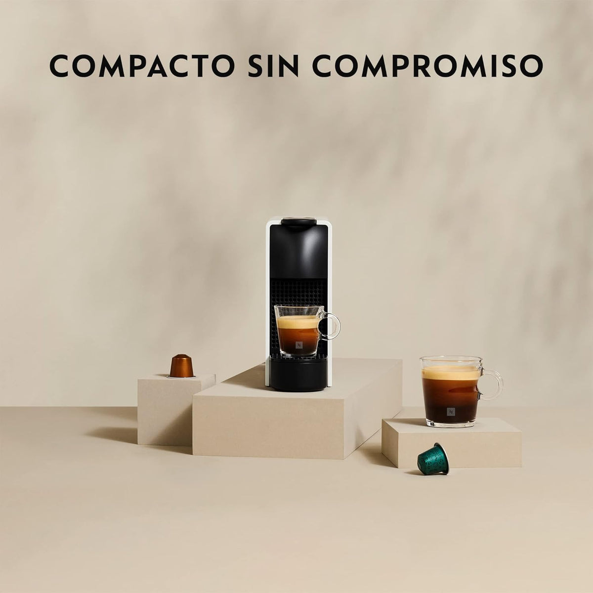 Nespresso Krups Essenza Mini XN1101 - Cafetera monodosis de cápsulas Nespresso, compacta, 19 bares, apagado automático, color blanco (Pack de cápsulas de bienvenida incluido)