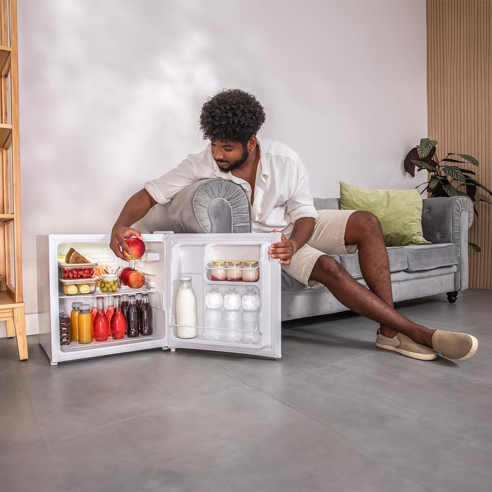 Mini refrigerador Cecotec GrandCooler 20000 L SilentCompress White E. Capacidad de 46 L, puerta personalizable, clase energética E, compacto de 48x45x48,7 cm. ¡Ideal para espacios pequeños!