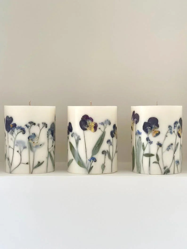 Vela de pilar con flores prensadas – Vela de cera de soja con flores reales, 9 x 7,5 cm