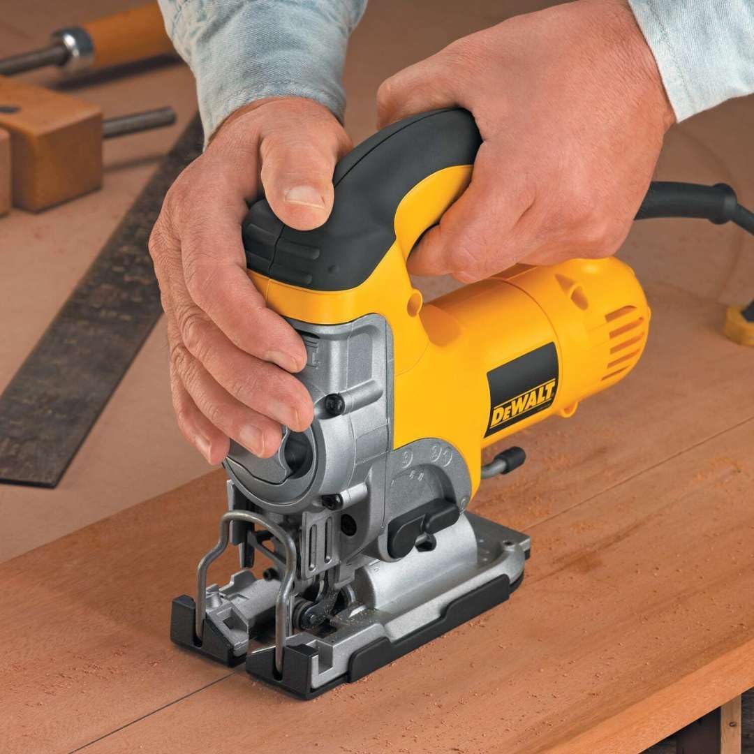 DeWalt DEWALT DW331K 701W wytrzymała wyrzynarka górna 230 V, żółta