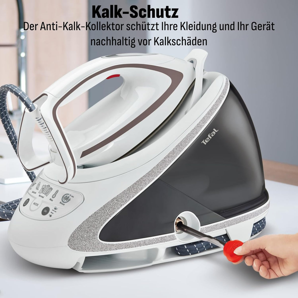 Centro de planchado Tefal Pro Express Ultimate, 7,7 bares, 155 g/min de vapor continuo, 500 g/min de golpe de vapor, 2600 vatios, colector de cal, plancha con centro de vapor, blanco/gris, GV9567