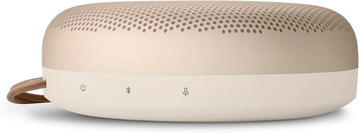 Bang & Olufsen Beosound A1 (2.ª gen.) – Altavoz Bluetooth portátil inalámbrico, resistente al agua IP67, sonido 360 grados, asistente de voz Alexa y manos libres, 18 horas de batería - Black Anthracite
