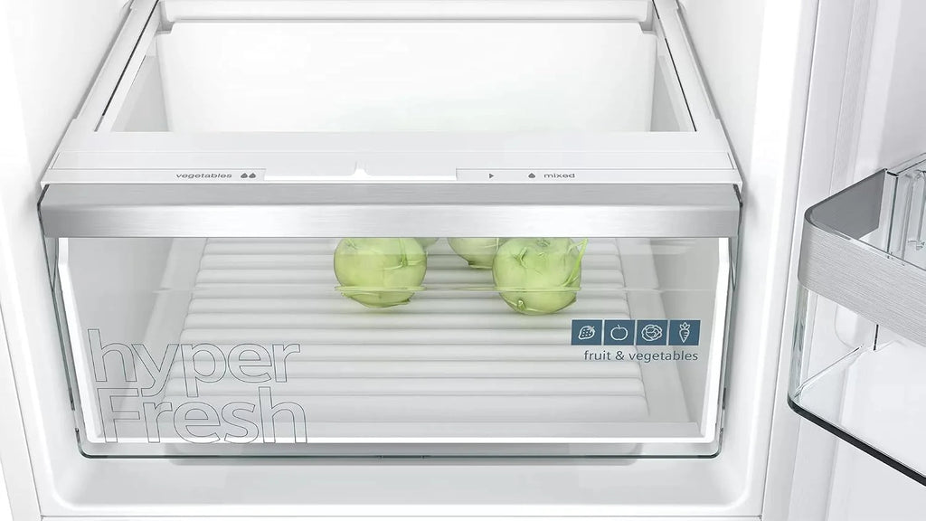 Siemens KI86VVSE0 iQ300 lodówko-zamrażarka do zabudowy/E / 229 kWh/rok / 183 l/hyperFresh system świeżości/lowFrost/oświetlenie wewnętrzne LED/bigbox/drzwi holowane