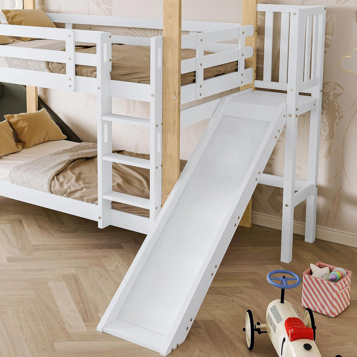 Litera Ball & Cast (90x200cm) con barandilla alta, estructura de madera con tobogán + escalera, estable y silenciosa, blanco + natural