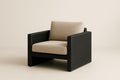 Sillón de exterior de resina trenzada negra con cojines de poliéster beige