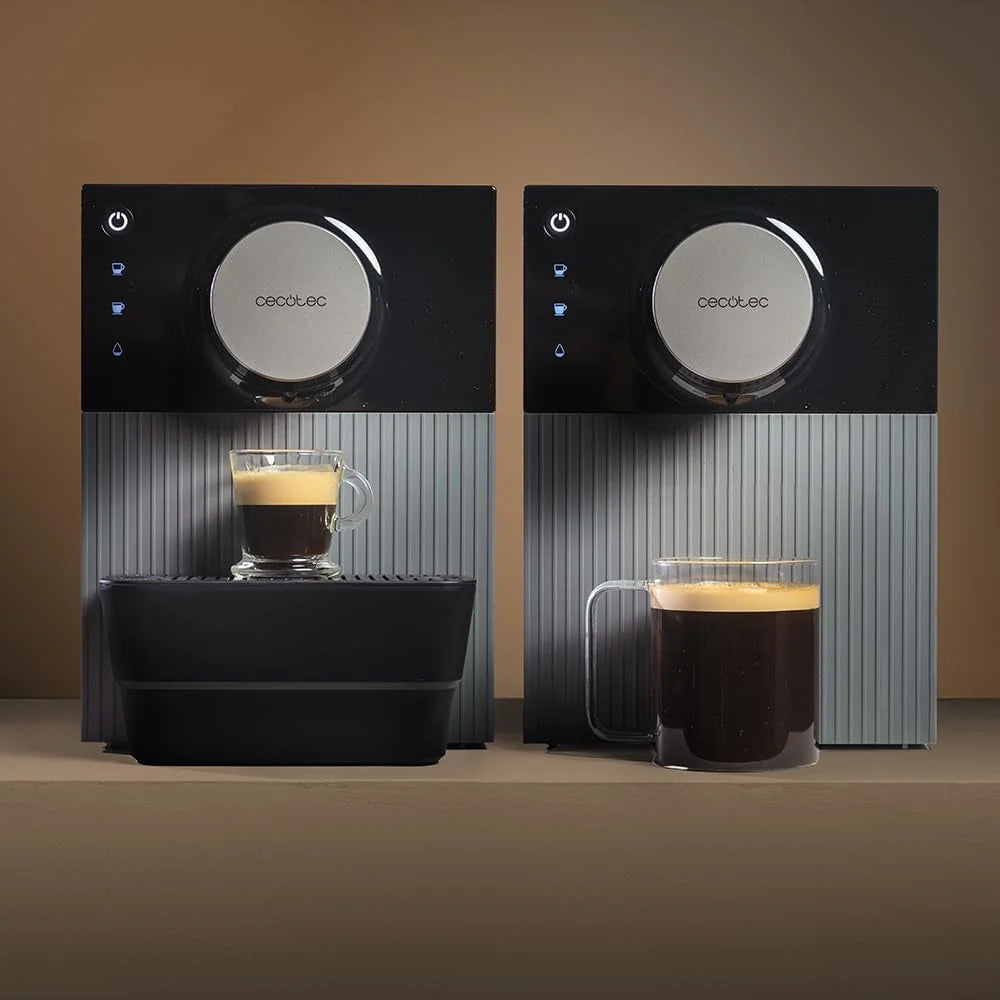 Cecotec Superautomatyczny ekspres do kawy kompaktowy Cremmaet Cube Red. 1350W, profesjonalna wydajność, system prasowania, wstępne zaparzanie, 19 barów, system Thermoblock, 5 poziomów mielenia
